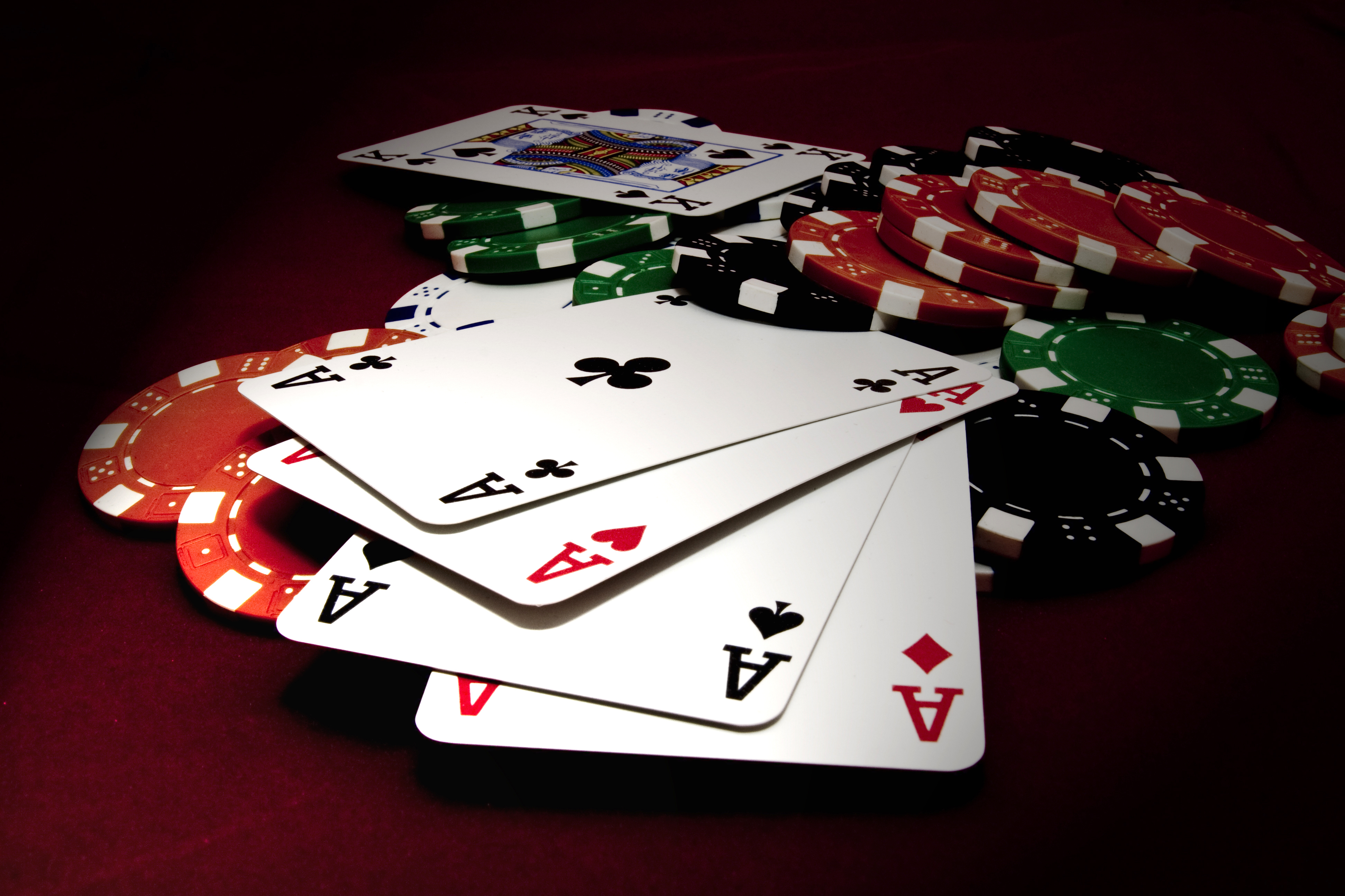 Cascade Casino Poker